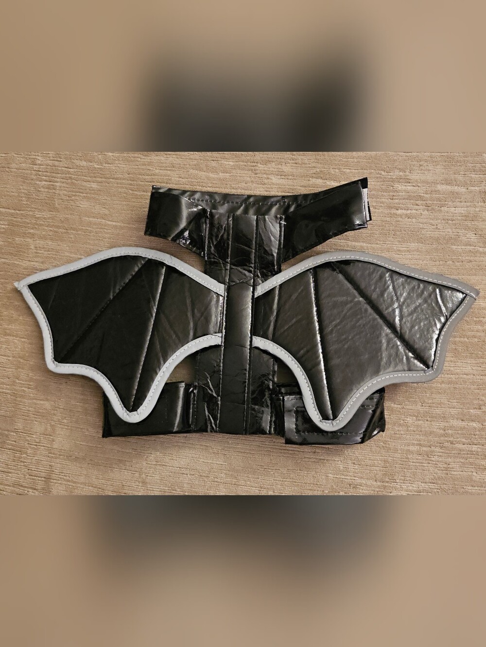NWOT Hyde & EEK! Reflective Bat Wings Pet Costume Size S/M